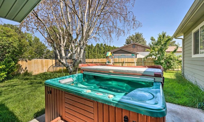 Twin Falls House | Lovely Twin Falls Home with Private Hot Tub!