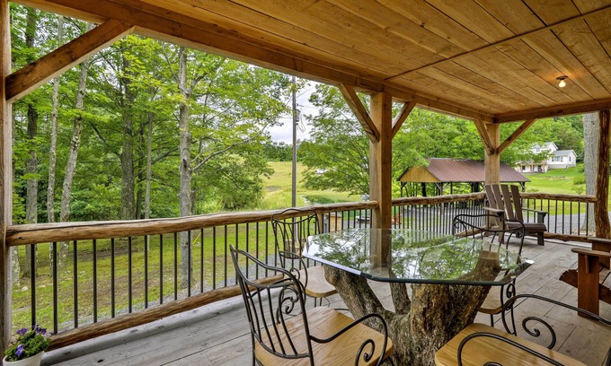 Ulster Cabin | Lovely Ulster Cabin w/ Hot Tub, Fire Pit & 3 Ponds
