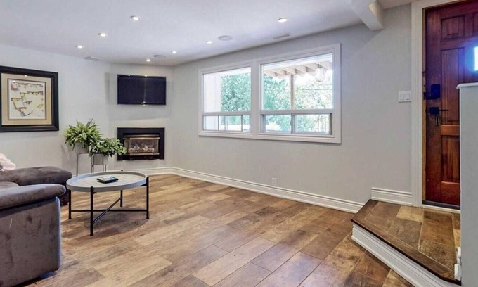 Whitchurch-Stouffville House | Lovely views, magnificent sunsets from inside, decks and dock