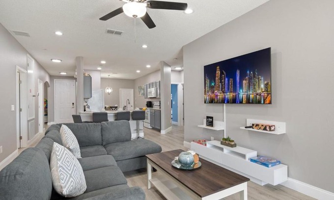 Sunset Ridge Villa | Lovely villa with Beautiful Pool Close to Disney