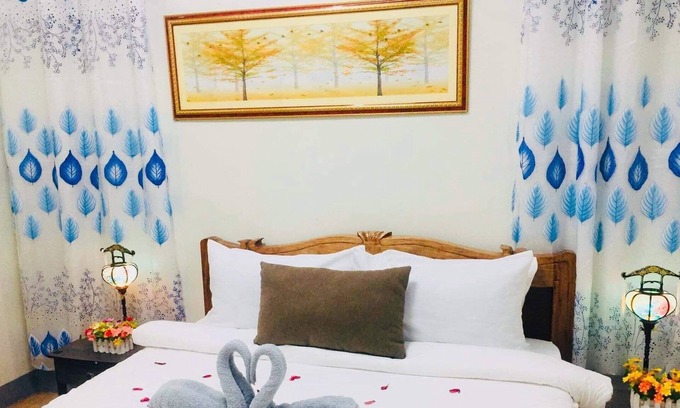 Daet House | LoveNest a place to relax with privacy & freedom!