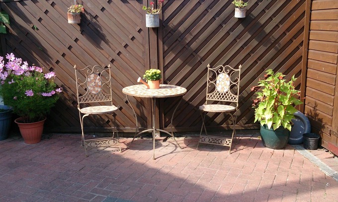 Eckwarden Apartment | lovingly furnished apartment with garden near the beach