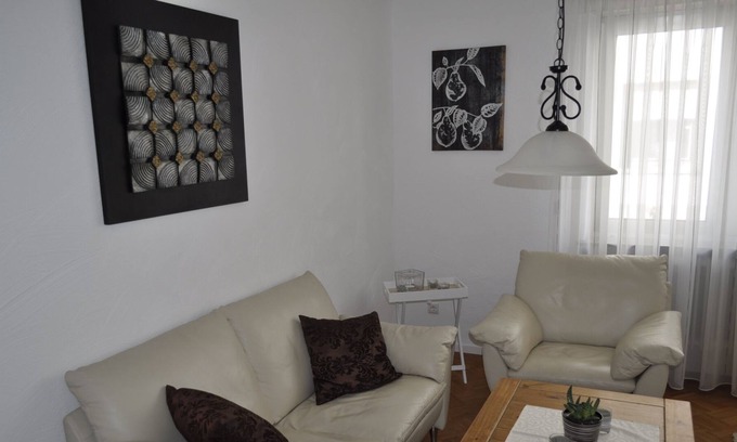 Loef Apartment | Lovingly designed apartment overlooking the Moselle, castle and vineyards