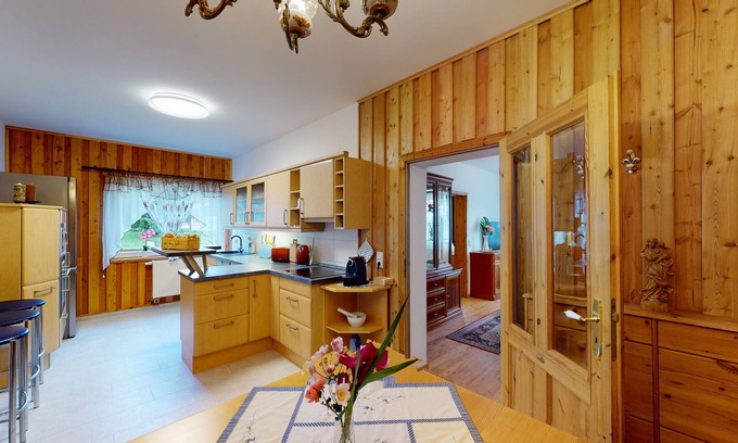 Sonneberg Apartment | Lovingly furnished apartment above the roofs of Sonneberg Thuringia near the observatory