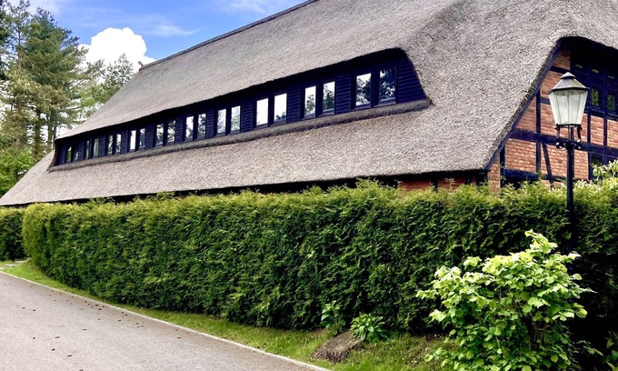 Sankt Dionys Apartment | Lovingly furnished apartment in the Heidehaus, pure nature - next to the golf course.