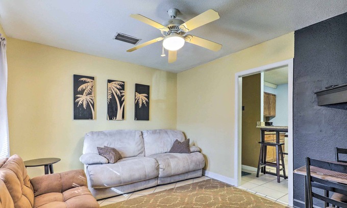 Temple Crest House | Low-Key Tampa Abode Close to Area Attractions