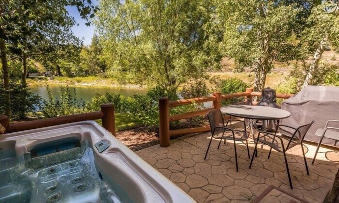 Deer Valley House | Lower Deer Valley Townhome - 4 BR/4 BA On Deer Valley shuttle