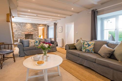 Haverfordwest House | Lower Folly