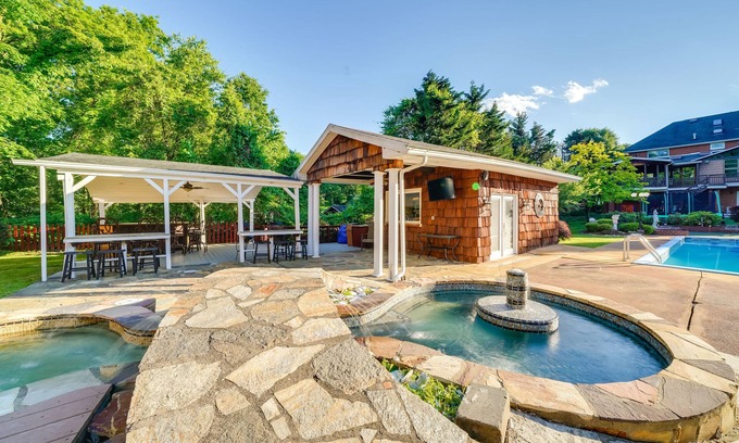 Coraopolis House | Lower-Level Pittsburgh Retreat: Hot Tub + Grill!