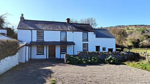 Llangynidr House | Lower Lock Cottage