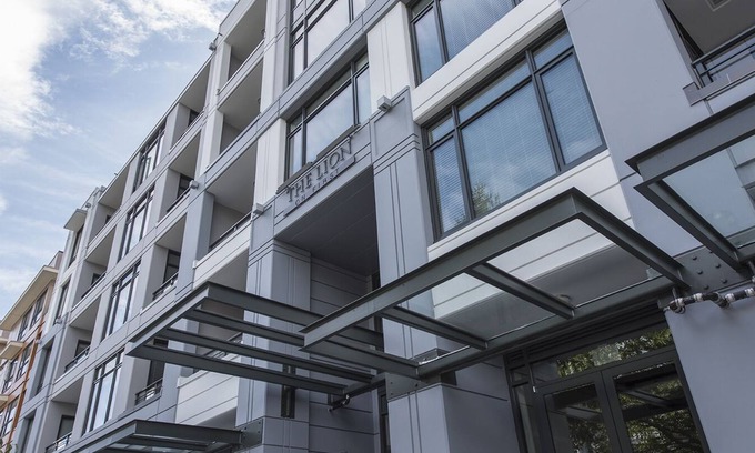 Lower Lonsdale Apartment | Lower Lonsdale Executive 2Bedroom