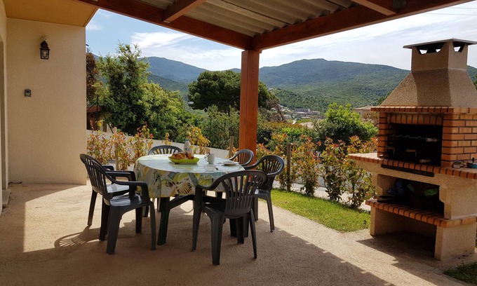 Molini Apartment | Lower villa, 1.7 km from Agosta beach, air-conditioned BBQ, terrace & private parking