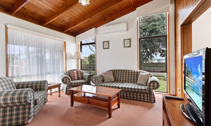 Lakes Entrance Apartment | Lowes On The Lakes - Lakes Entrance