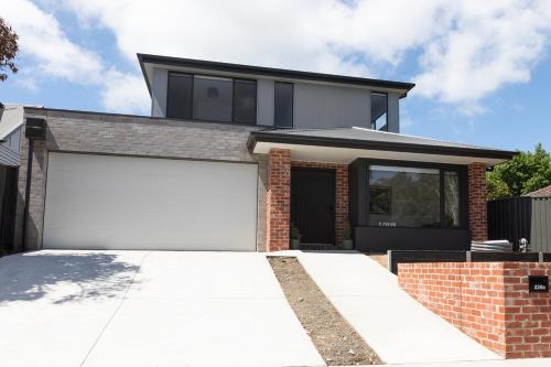 Brown Hill House | Loxi's Retreat Short Stays
