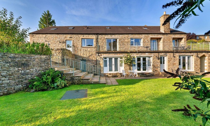 Hawes Ski Chalet | Loxley House