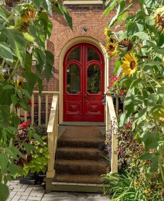 Prince Edward Apartment | Loyalist Lofts