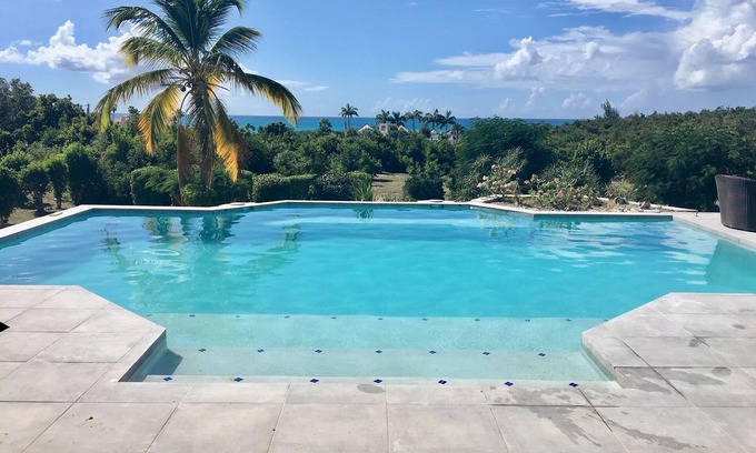 Plum Bay Villa | LUXURY 4 BEDROOM VILLA - JARDIN CREOLE TERRES BASSE - JUST TWO MINUTES TO BEACH