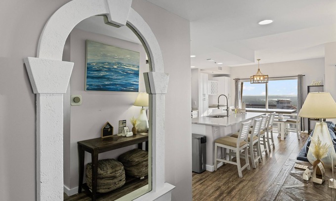 Four Mile Village Condo | Luau *19th Floor* 3 Bedroom Condo w/Golf Cart at Sandestin Golf & Beach Resort!