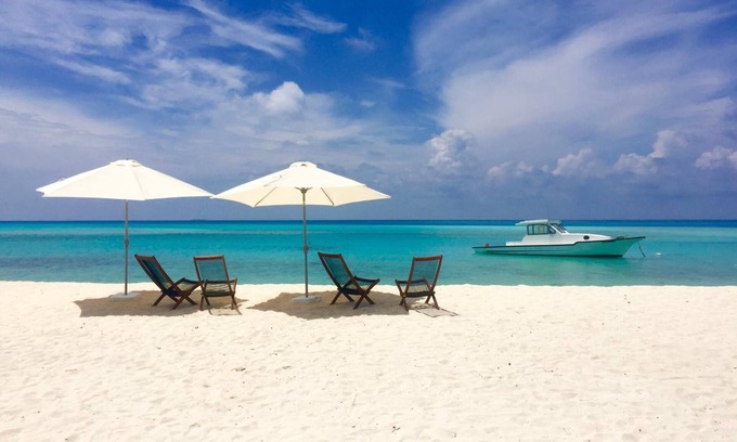 Fulidhoo House | Luau Beach Inn
