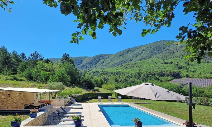 Saint-Martin-de-Castillon Villa | Luberon, Property in Provence of 4 hectares, Total peace, Swimming pool 14 metrs