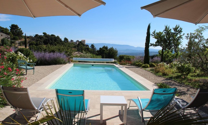 Lacoste House | Luberon, Charm, Great Conveniences, Great view over the castle and the valley.