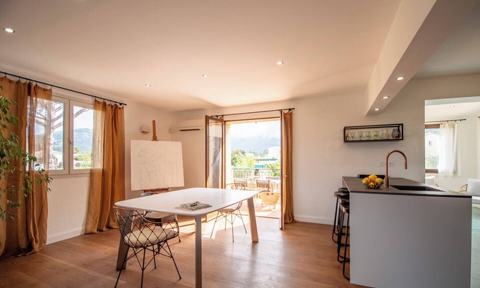 Calenzana Apartment | Luce : Appart , calme, piscine chauffée, 5 min des plages et proche Calvi