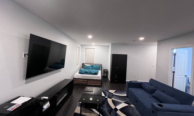 Mount Pleasant Apartment | Lucy Private Studio Apartment