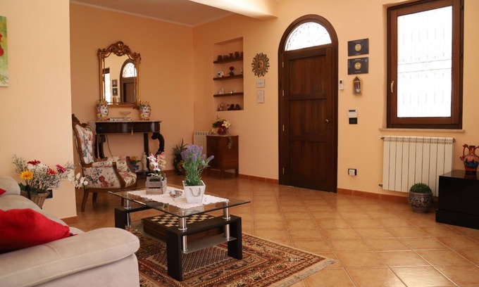 Cinisi House | Lucy's Cottage Holidays