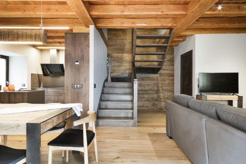 Les House | Luderna - Casa Les er Haro