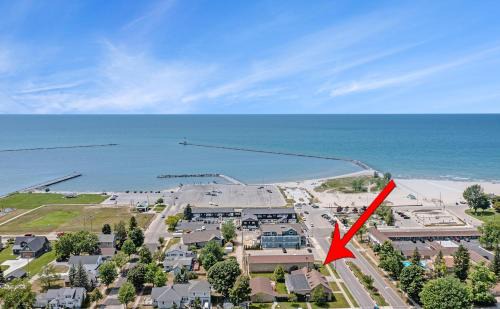 Ludington Hotel | Ludington Pier House