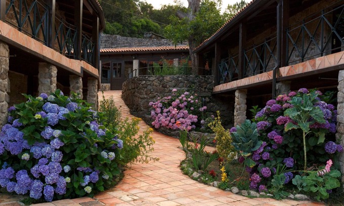 Covelo House | Lugar Dos Devas