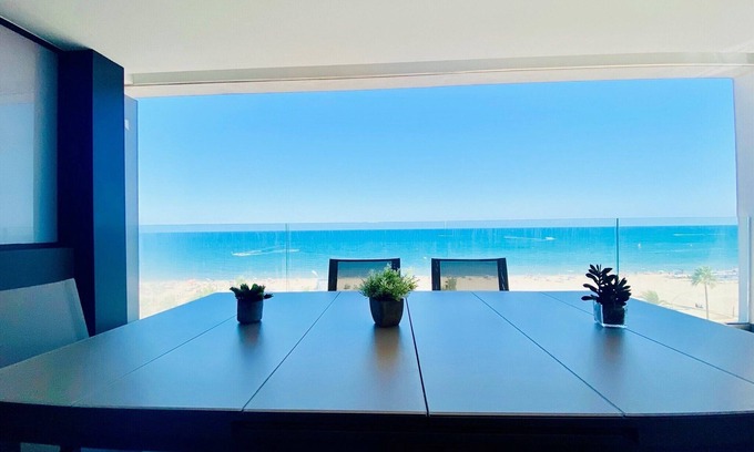 Peniscola Apartment | Lujoso Apartamento Frente AL MAR CON Piscina, Parking Y Climatizacion Central
