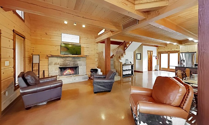 Canyon Lake House | Luke Lake Living