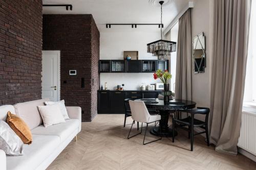 Stare Podgorze Apartment | Luksusowy Apartament na Podgórzu - by Upstairs