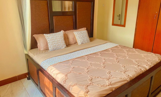 Jinja Apartment | Lulu's Origo