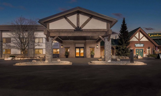 West Branch Hotel | Lumber Jack Lodge, an Ascend Collection Hotel