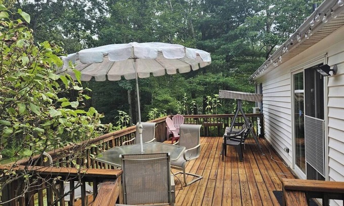 Glen Spey House | Lumberland Lodge Nature Escape + Hiking