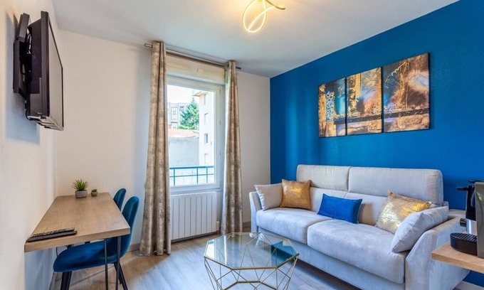 Jean Moulin - Marius Berliet Apartment | "Lumières", Centre Lyon, Université Lyon 3/Fac médecine, metro 200 m away, wifi