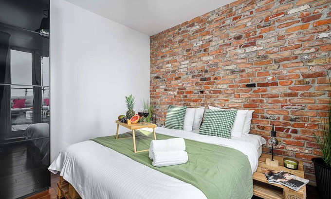 Praga Apartment | Lumina 3-room apart with large terrace