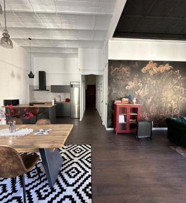 Vinaros Apartment | Luminoso ático con vistas a la iglesia, Casa Ángel Giner