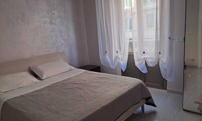 Pigneto Apartment | Luminoso Appartamento a 2km dal Centro di Roma. Ideale per Piccoli Gruppi