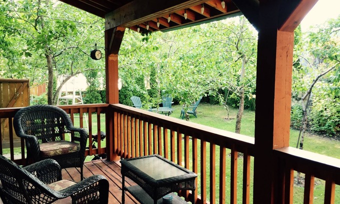 Grand Forks House | Luna Bed and Breakfast