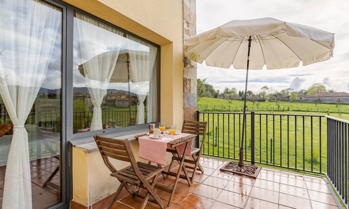 Lloreda Apartment | Luna lunera with private terrace