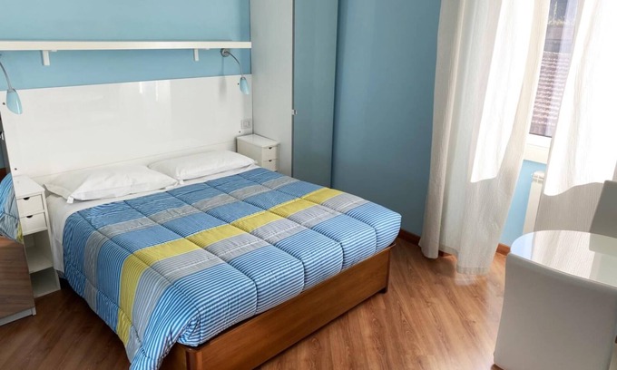Quartiere XI Portuense House | Luna Rossa Guest House Blue Double room with jacuzzi