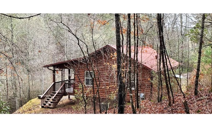 Marble Cabin | Luna's Creekside Retreat - Murphy NC