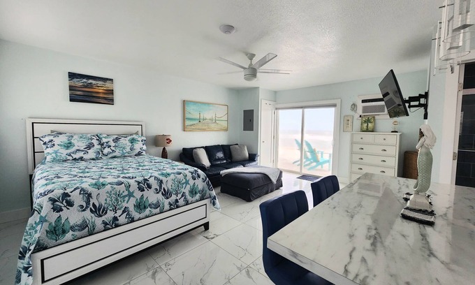 Melbourne Beach Apartment | Luna's Tide at Tuscany Sun - Oceanfront Suite
