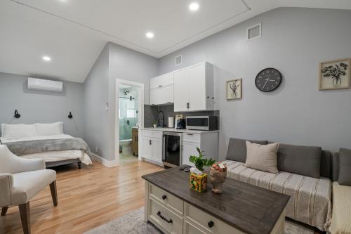 Hempstead Apartment | Lunavista Cozy Studio