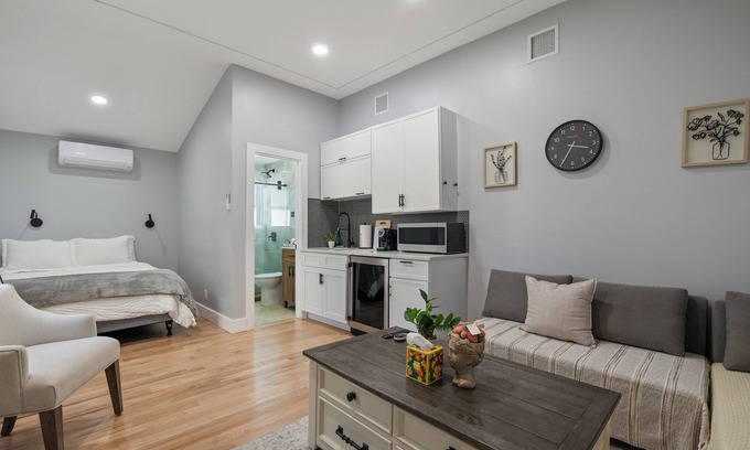 West Hempstead Apartment | Lunavista Cozy Studio