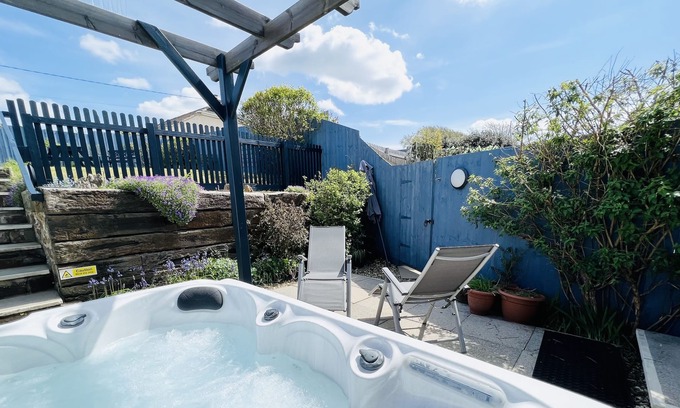 Westward Ho Cottage | LUNDY LOOKOUT Westward Ho! ( not Buckleigh)