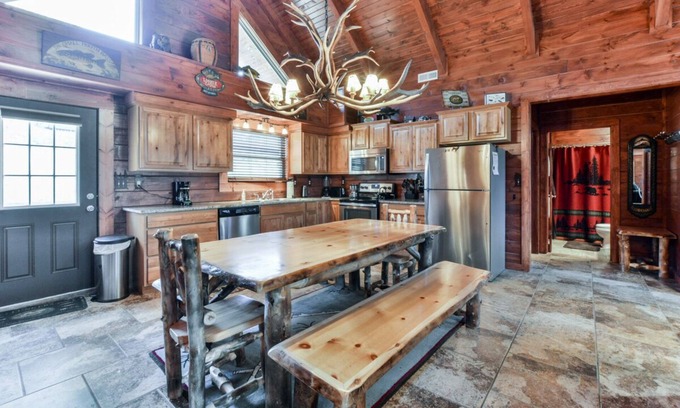 Branson Cedars Cabin | Lunker Lodge | 4 Bed, 4 Bath